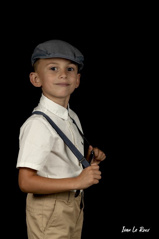 Nashawn - Portrait enfant bretelles couleur