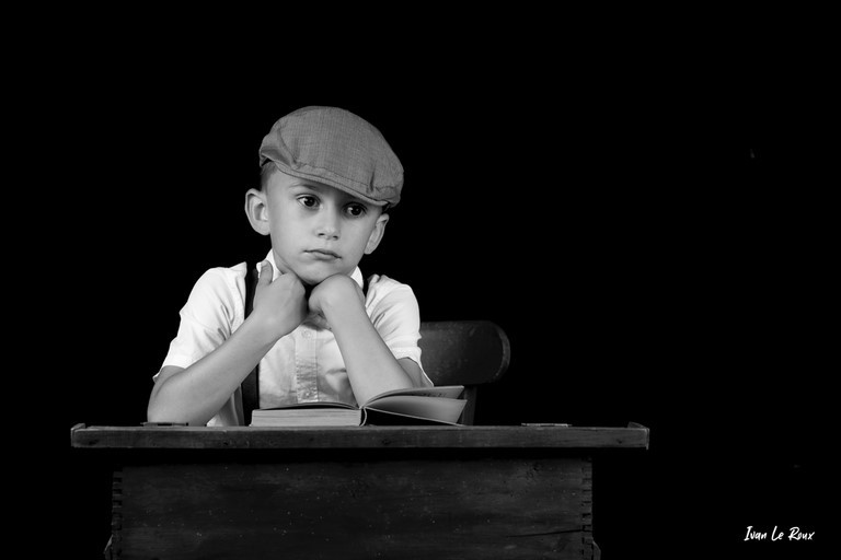 Nashawn - Portrait enfant écolier noir et blanc